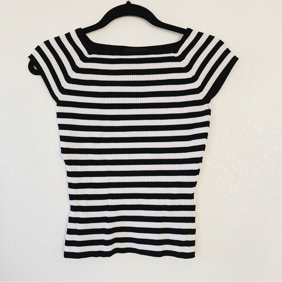 August Silk Black and White Fitted Cap Sleeve Tee - Picture 1 of 5